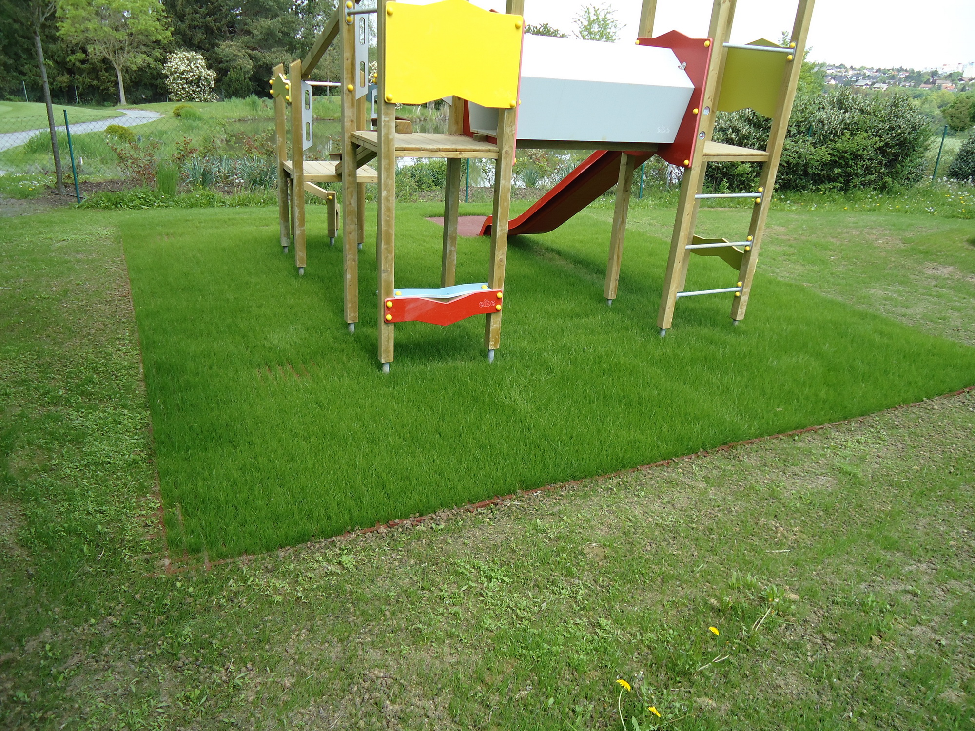 Golf Club Würzburg Heidingsfeld - Fallschutz Rasengitteplatte 65 04 Rasengitterplatten Kindergarten oder Spielplatz